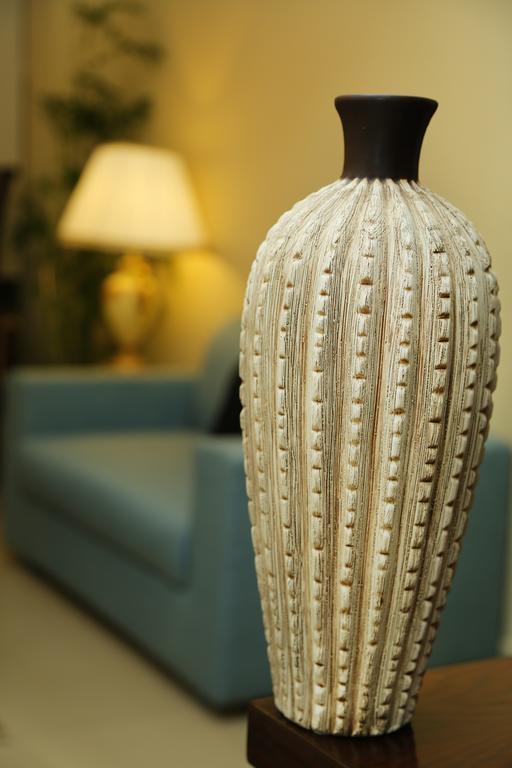 Royal Elegance Hotel ラホール エクステリア 写真